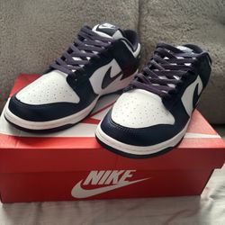 Dunk low “Midnight Navy”