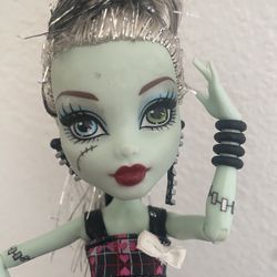 Monster High Doll Frankie Stein Doll Outfit Shoes 2008 Mattel