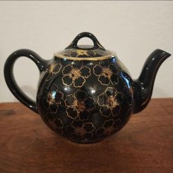 Vintage Hall Gold Floral Teapot