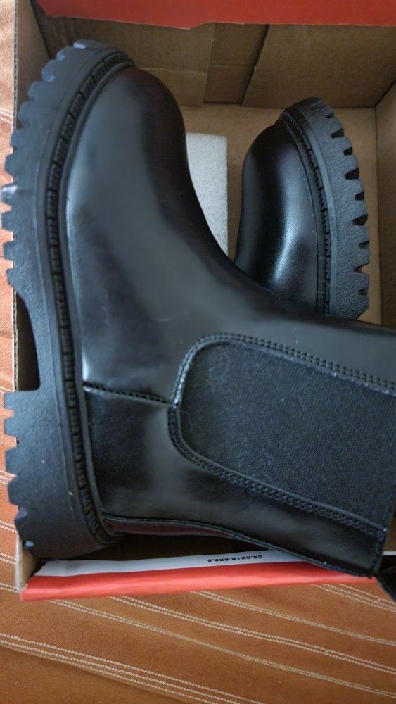 Girls Boots