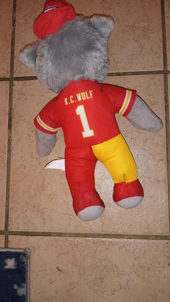 Forever Collectibles Kansas City Chiefs 14 Mascot Plush