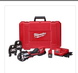 Milwaukee M12 12-Volt Lithium-lon Force Logic Cordless Press Tool Kit (3 Jaws Included) with Two 1.5 Ah Battery and Hard Case