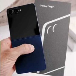 Samsung Galaxy Z Flip7 - 256GB - Blue Shadow - Unlocked