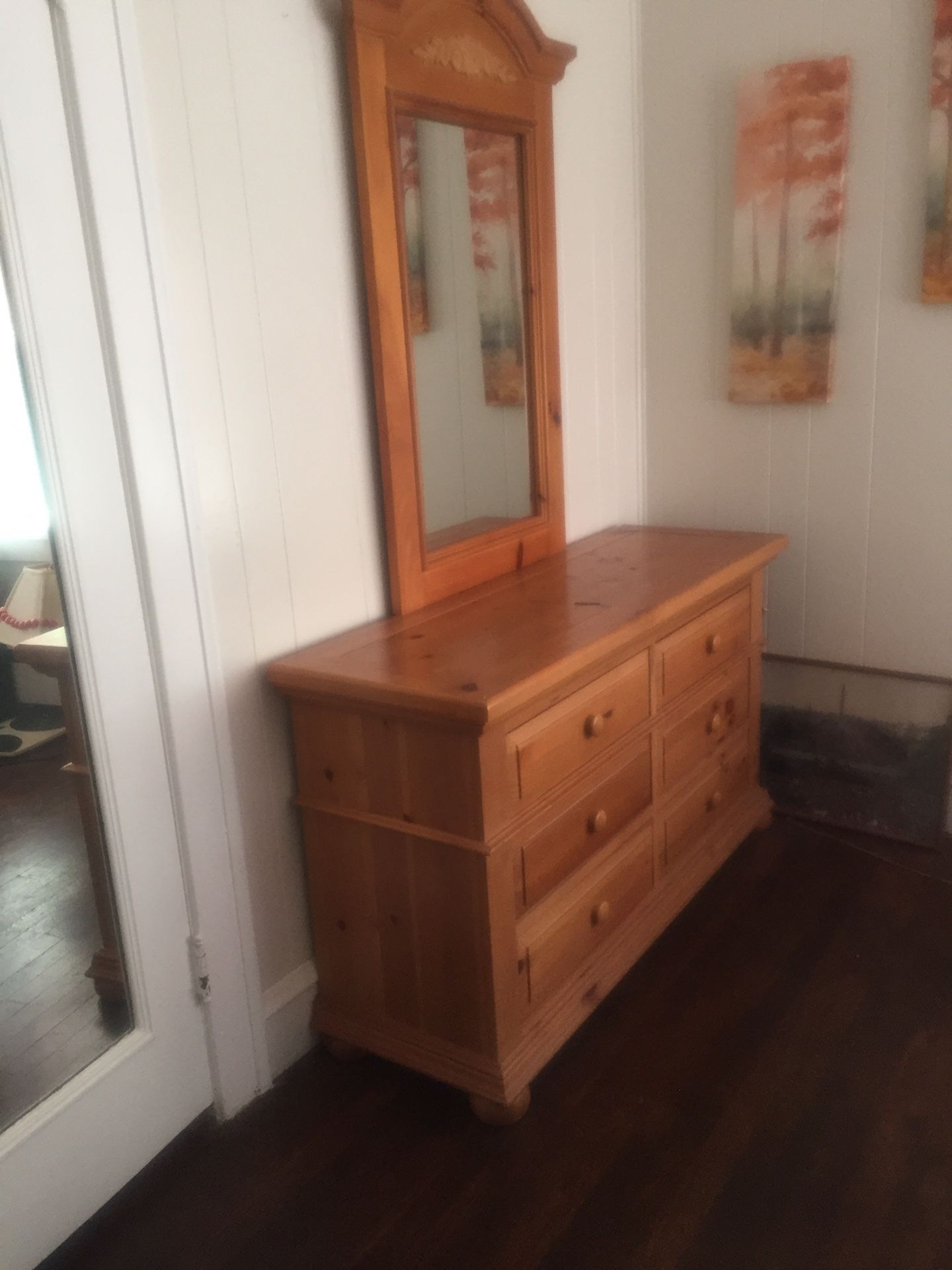 Wood dresser with mirror, six drawers