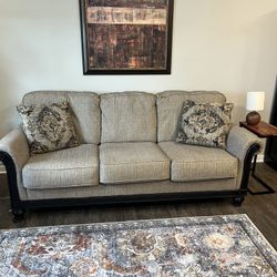 Ashley Furniture Couch Very Good Condition 