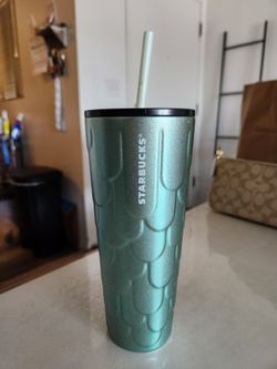 Mermaid scales venti cold cup