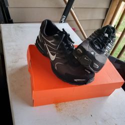 Nike Air Max Torch 4's