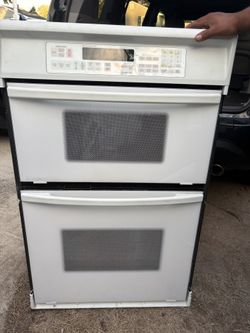 Electrical Microwave/Oven For Sale Like New Condition 