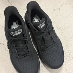Skechers antislip for work