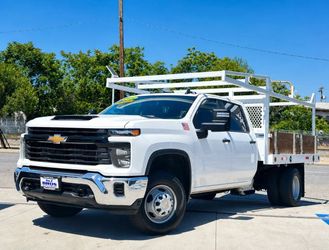 2024 Chevrolet Silverado 3500 HD Crew Cab & Chassis