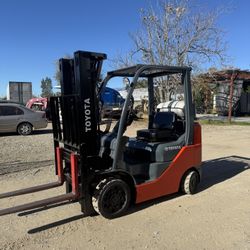 Toyota Forklift 