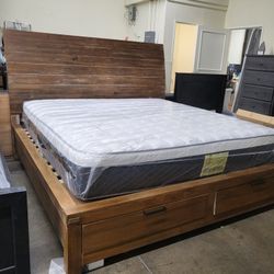 King Bed Frame With Mattress 