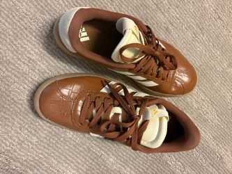 Adidas 9W  Women's VL Court 3.0 Sneaker