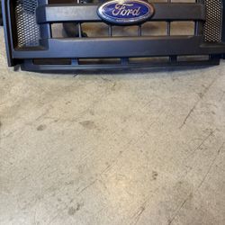 Headlights And grill From A Ford F-150