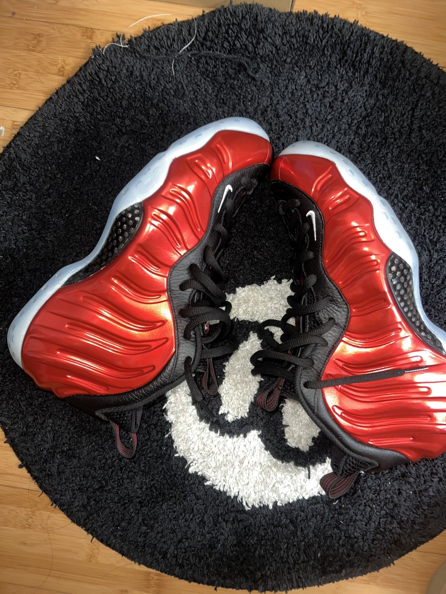 Nike Foamposite Metallic Red