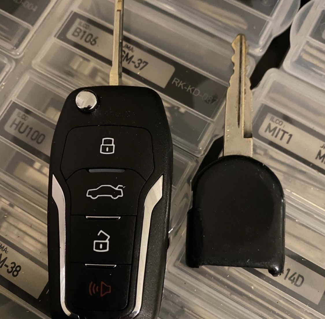 Ford Remote Control Flip Car Key