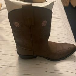 Durango Girl Boots Size 3