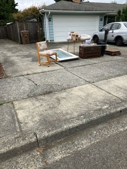 Free stuff on curb