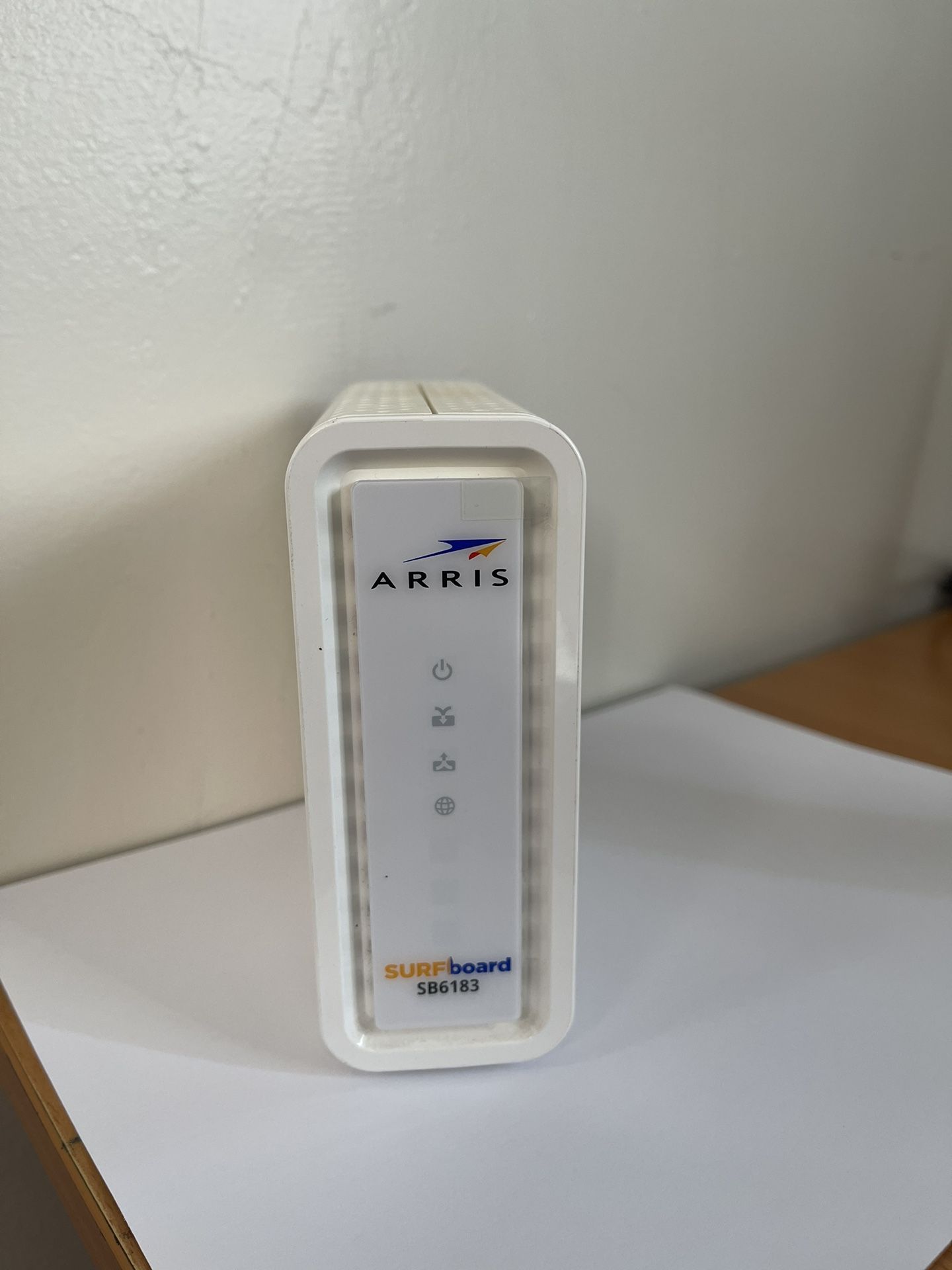 Arris Surfboard SB6183 Cable Modem