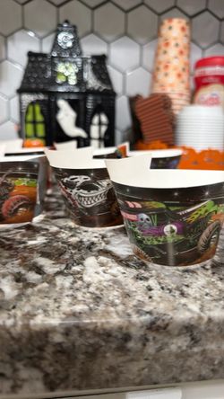 Monster, jam, cupcake liners 12