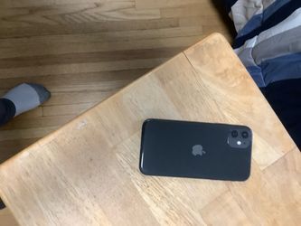 Apple iPhone 11  128 GB black v4