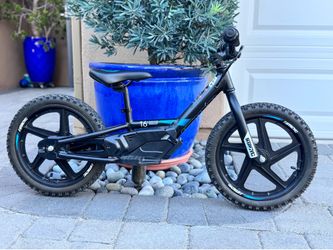 STACYC 16EDRIVE BRUSHLESS 16” ELECTRIC BIKE