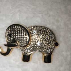 Vintage Gold Tone Elephant Rhinestone Brooch
