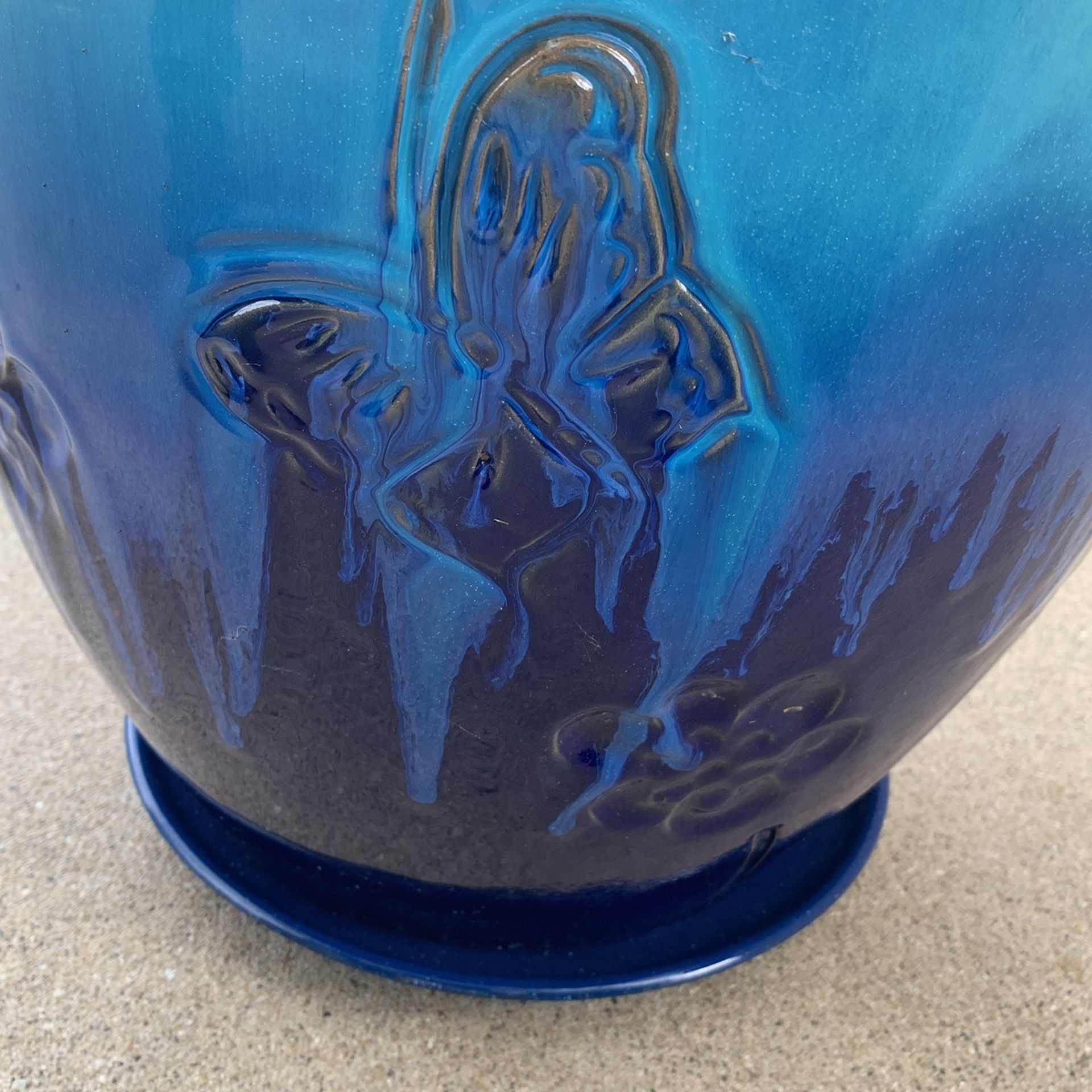 Ceramic decorative pots or flowers