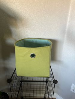 Storage bins