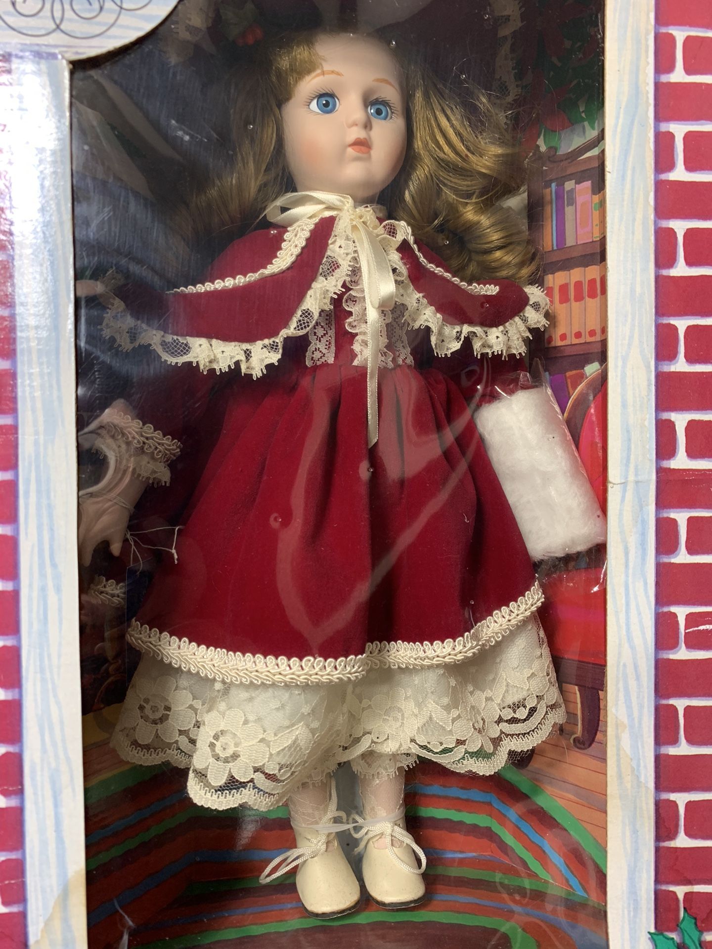 VICTORIA NOEL C056 Crown Royal Collector Edition Porcelain Doll 15 inch on stand