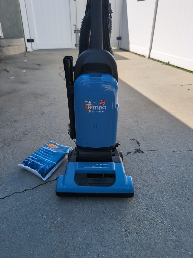 Hoover Vacuum With Replacement Bags