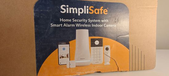 NEW SimpliSafe 6-Piece Wireless Security System + Smart Alarm Camera