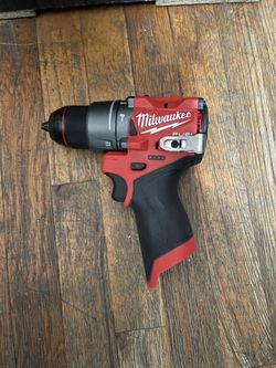 Milwaukee hammer Drill Fuel 12v. $70 Firm Price 🔥 tool only