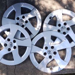 TOYOTA WHEEL CAPS FOR SALE L