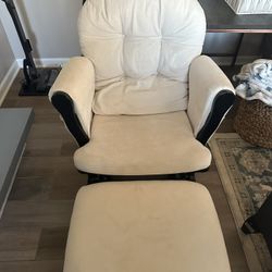 Rocking chair & Matching Foot Rest 