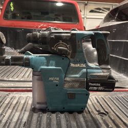 Makita Hammer 