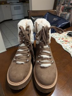 Winter Boots women's size 8