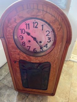 Mechanical wind up Clock