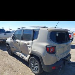 Parts 2017 JEEP Renege