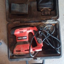 Black & Decker sander