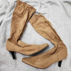 Rampage Beige Suede Boots High Heel Womens 10M no box

Pick up 77095 near Telge/West