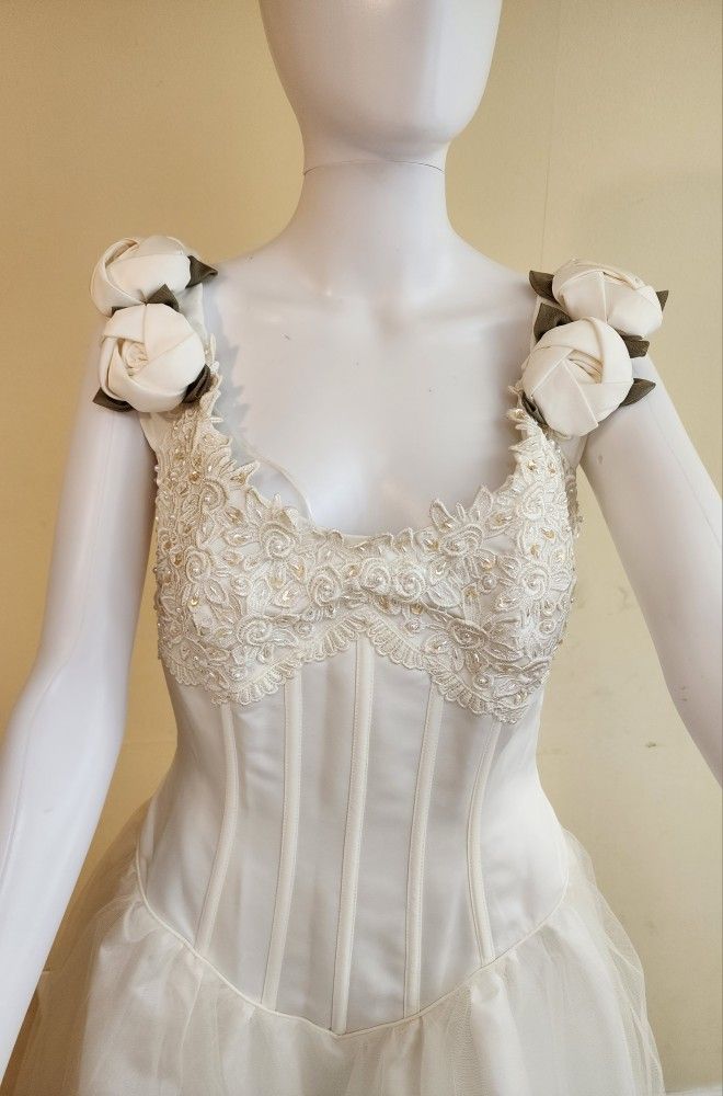 Wedding Dresses. Size..12..
