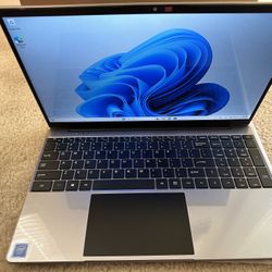 Laptop Computer Brand New （send me offer ）
