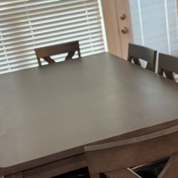 Like NEW Ashley Dining Set Caitbrook Table and 6 chairs, Gray