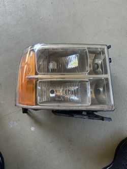 GMC Sierra Passenger Side Headlight