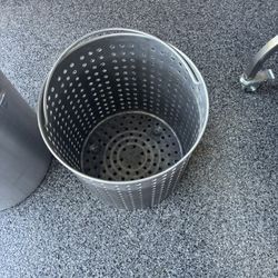 Frying Pot With Straining Pot And Lid