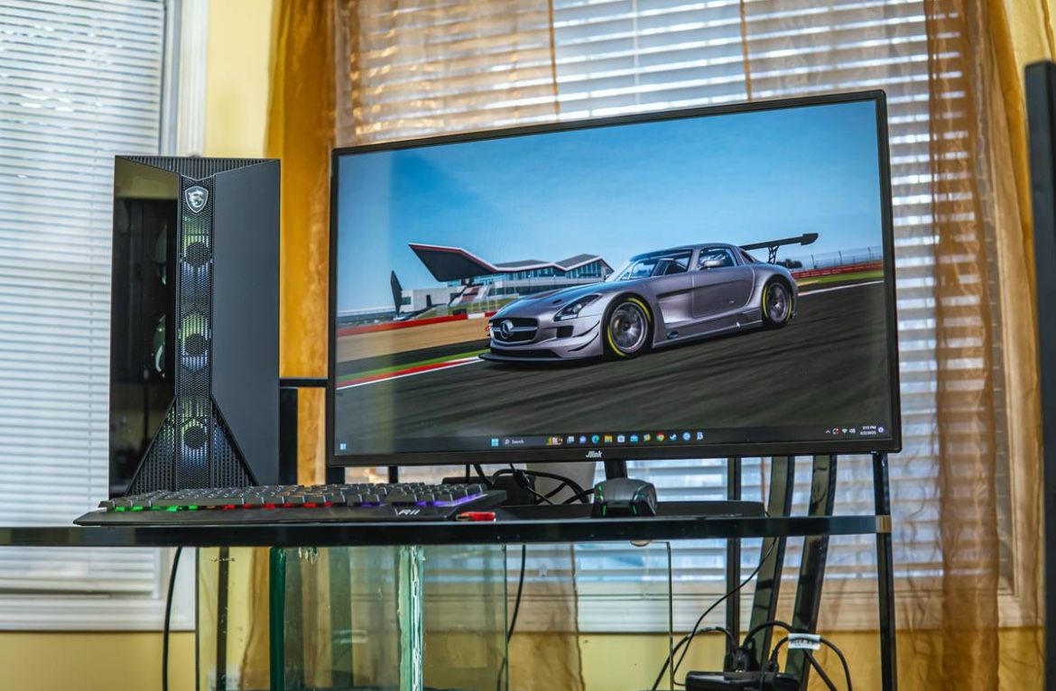 MID RANGE GAMING PC