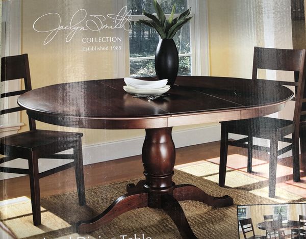 NEW IN BOX PEDESTAL ROUND DINING ROOM TABLE For Sale In Milwaukee WI NEW IN BOX PEDESTAL ROUND DINING ROOM TABLE For Sale In Milwaukee WI