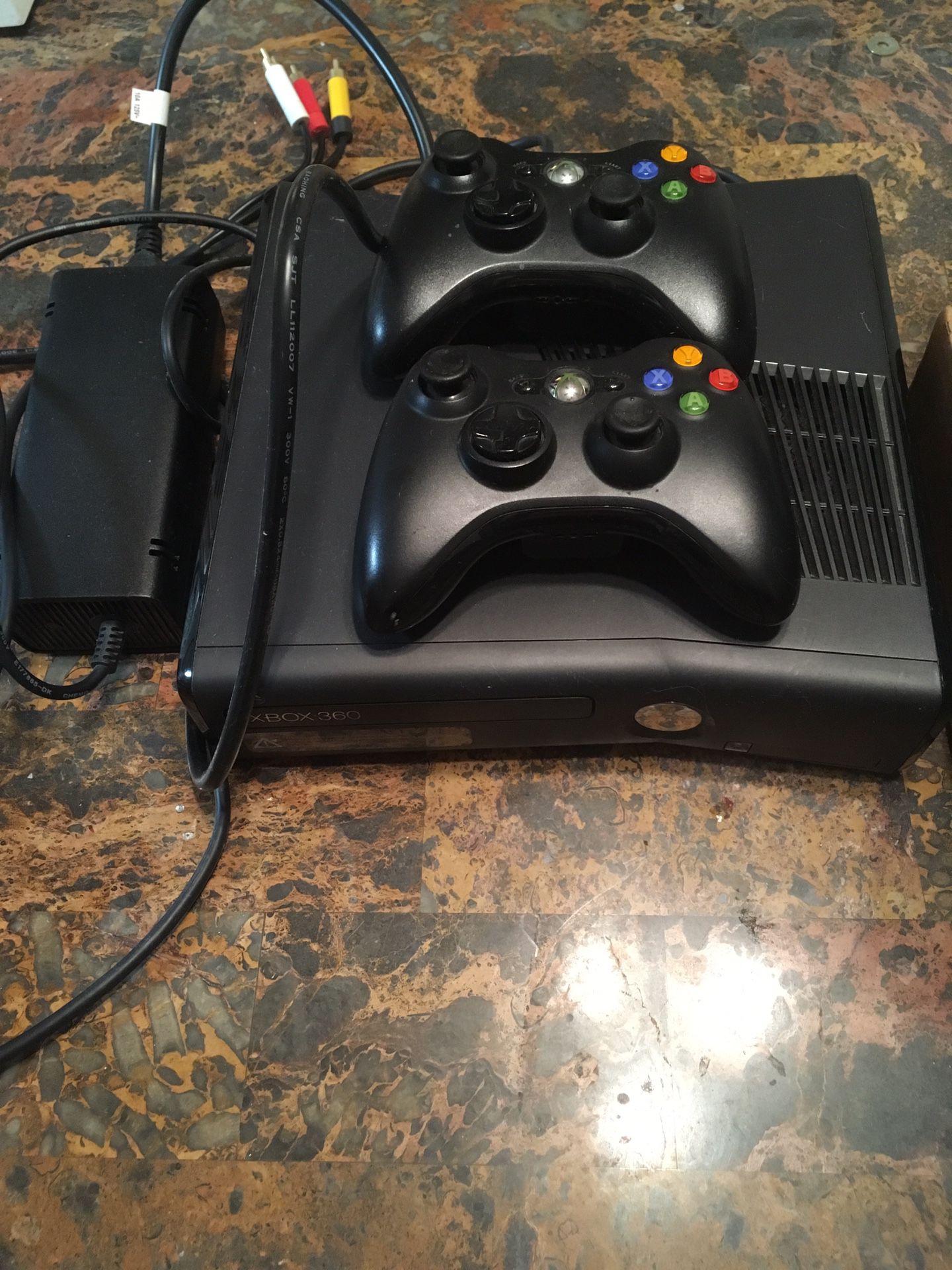 Xbox 360 w/ 2 remotes