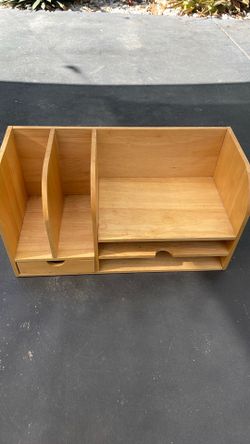 Desk organizer